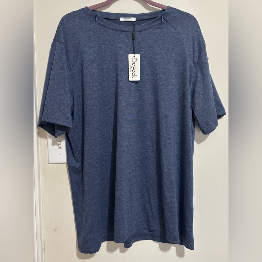 Deyeek Men's Classic Navy Tee